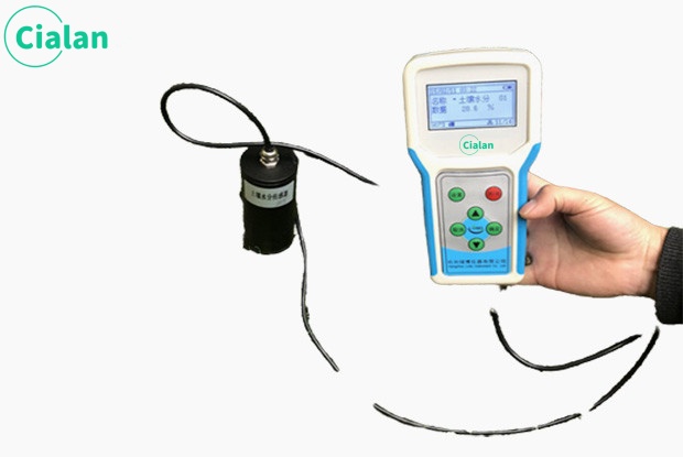 Soil moisture meter