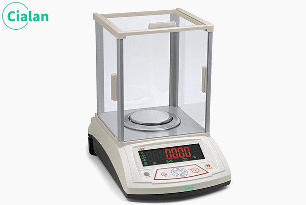 lab weighing balance