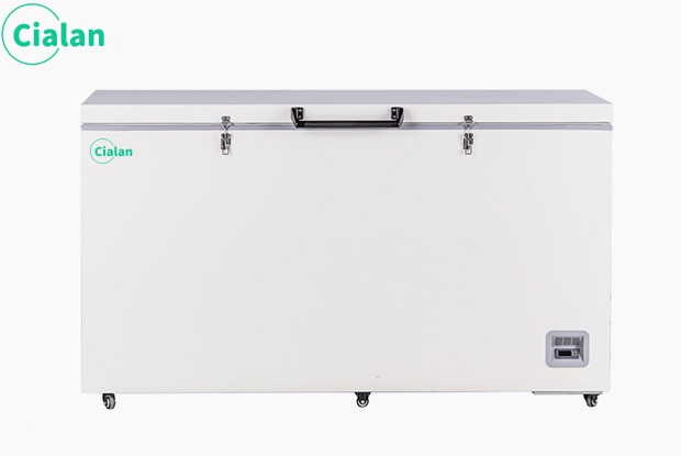 medical fridge and freezer